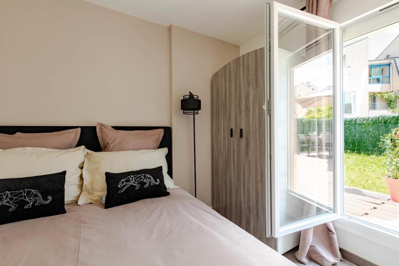 Charmant Refuge Avec Jardin, A 6 Minutes A Pied Du Metro Creteil L Echat-Lovely Retreat With Garden, Located A 6-Minute Walk From Creteil L Echat Metro Station Exterior photo