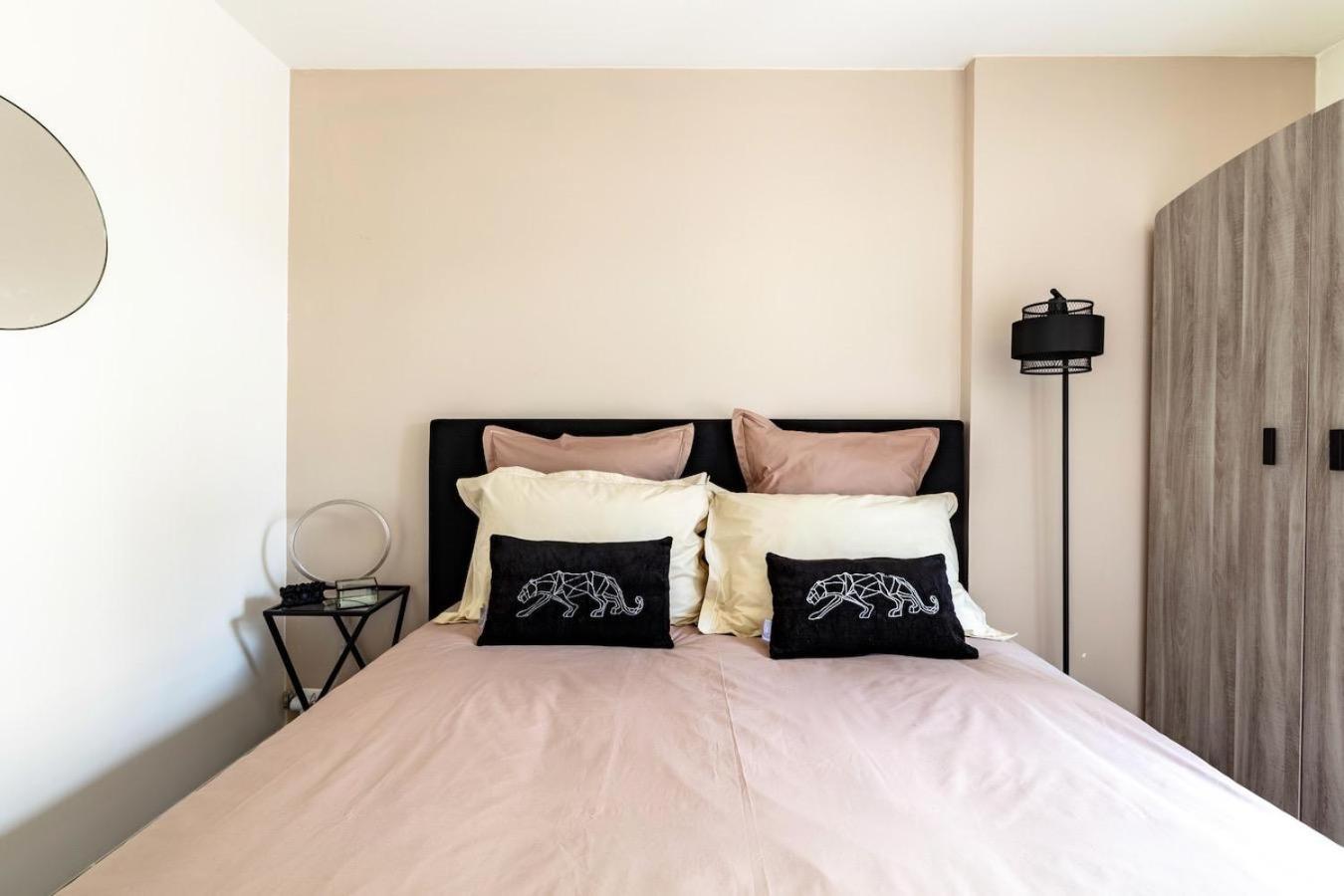 Charmant Refuge Avec Jardin, A 6 Minutes A Pied Du Metro Creteil L Echat-Lovely Retreat With Garden, Located A 6-Minute Walk From Creteil L Echat Metro Station Exterior photo