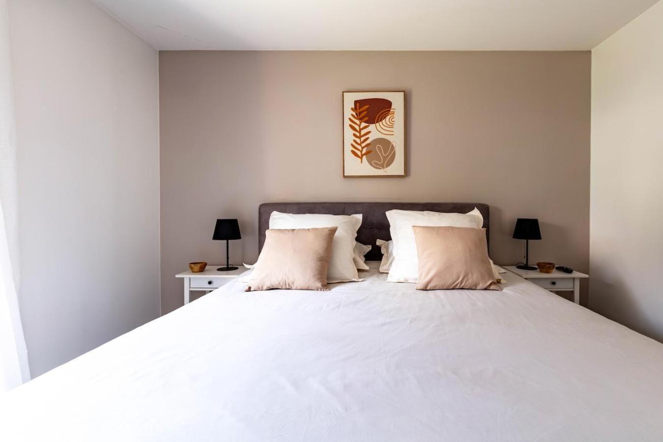 Charmant Refuge Avec Jardin, A 6 Minutes A Pied Du Metro Creteil L Echat-Lovely Retreat With Garden, Located A 6-Minute Walk From Creteil L Echat Metro Station Exterior photo